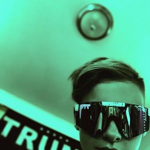 Meet your Posher, Stephen